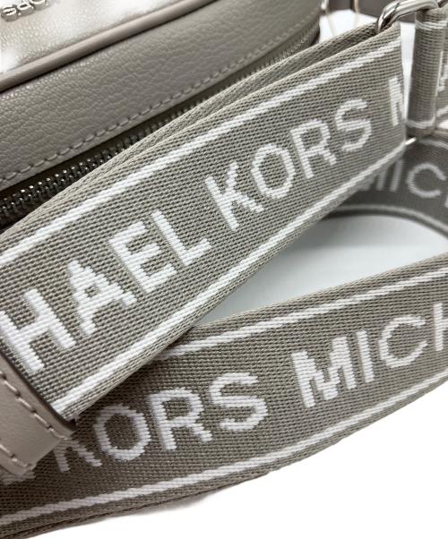 MICHAEL KORS（マイケルコース）MICHAEL KORS (マイケルコース) JET SET TRAVEL グレーの古着・服飾アイテム