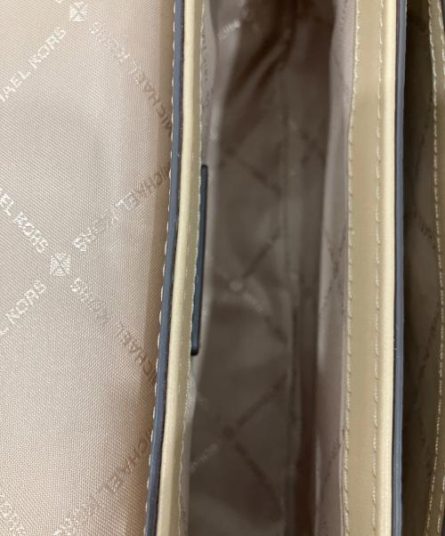 MICHAEL KORS（マイケルコース）MICHAEL KORS (マイケルコース) Jet Set Travel Small Pebbled Leather Crossbody Bag With Pouch ベージュ 未使用品の古着・服飾アイテム