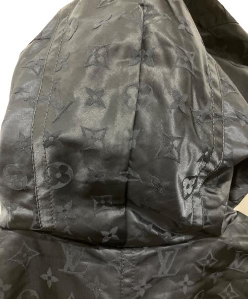 LOUIS VUITTON（ルイ ヴィトン）LOUIS VUITTON (ルイ ヴィトン) シャイニーモノグラムショートパーカー ブラック サイズ:34の古着・服飾アイテム