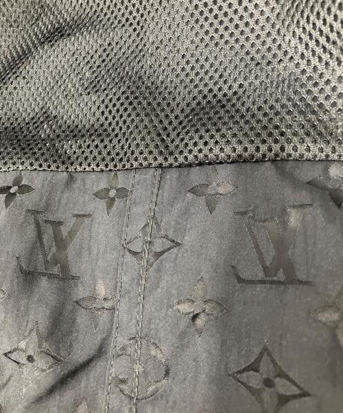 LOUIS VUITTON（ルイ ヴィトン）LOUIS VUITTON (ルイ ヴィトン) シャイニーモノグラムショートパーカー ブラック サイズ:34の古着・服飾アイテム