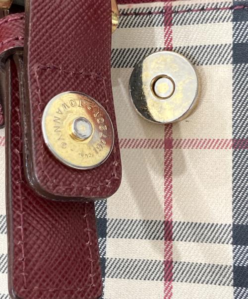 BURBERRY（バーバリー）BURBERRY (バーバリー) ノバチェックショルダーバッグ ベージュの古着・服飾アイテム