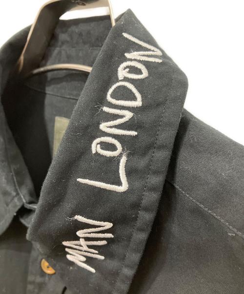 Vivienne Westwood man（ヴィヴィアン ウェストウッド マン）Vivienne Westwood man (ヴィヴィアン ウェストウッド マン) Embroidery Classic Shirt ブラック サイズ:48の古着・服飾アイテム