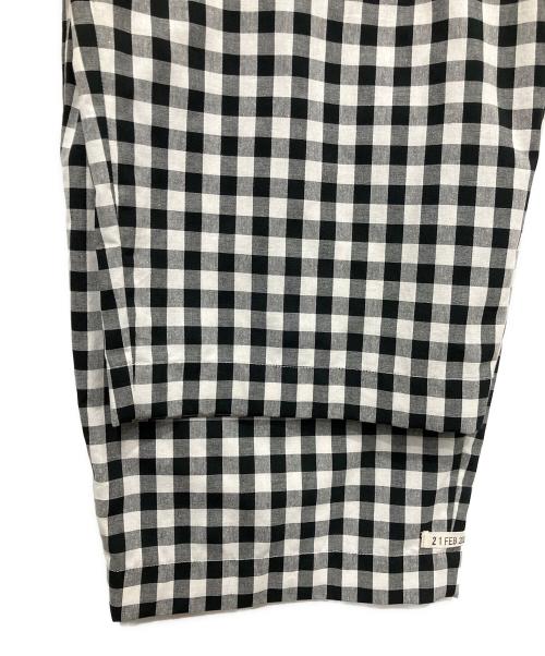 TSTS（ティーエスティーエス）TSTS (ティーエスティーエス) 5 COULEURS BELTED PANTS ホワイト×ブラック サイズ:Mの古着・服飾アイテム