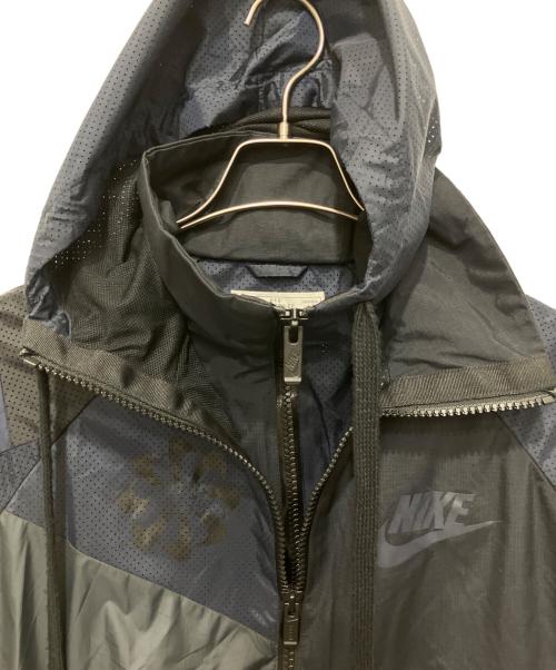 NIKE（ナイキ）NIKE (ナイキ) sacai (サカイ) 再構築アノラックジャケット ネイビー×ブラック サイズ:XSの古着・服飾アイテム