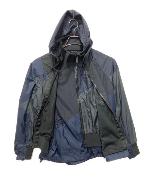 NIKE（ナイキ）NIKE (ナイキ) sacai (サカイ) 再構築アノラックジャケット ネイビー×ブラック サイズ:XSの古着・服飾アイテム