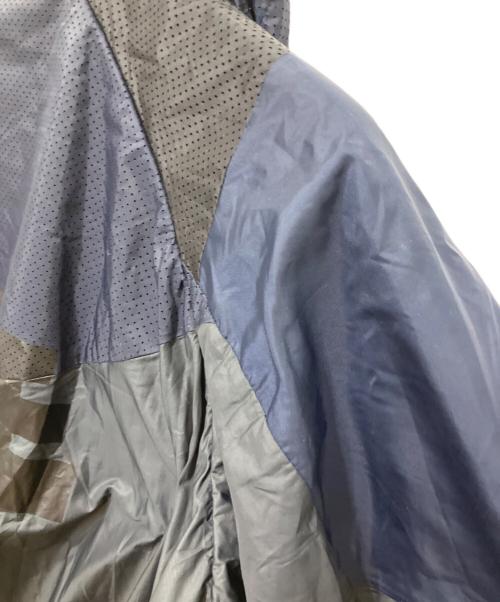 NIKE（ナイキ）NIKE (ナイキ) sacai (サカイ) 再構築アノラックジャケット ネイビー×ブラック サイズ:XSの古着・服飾アイテム