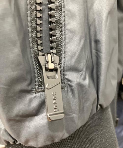 NIKE（ナイキ）NIKE (ナイキ) sacai (サカイ) 再構築アノラックジャケット ネイビー×ブラック サイズ:XSの古着・服飾アイテム