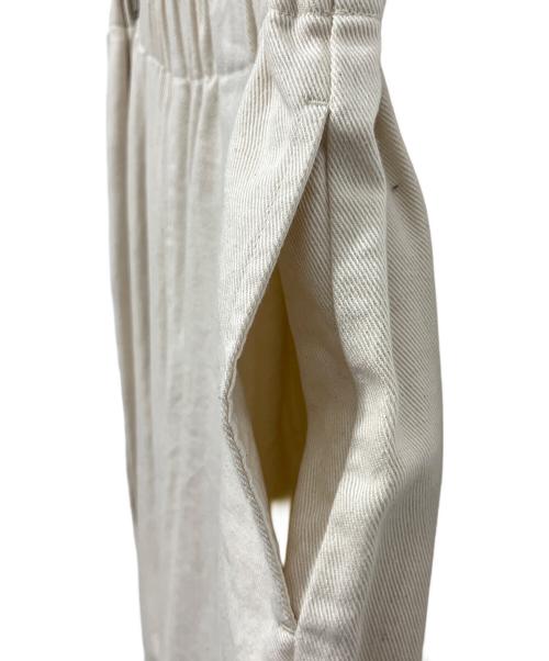 KAGURE（カグレ）KAGURE (カグレ) ドリルルーズサルエルパンツ アイボリーの古着・服飾アイテム