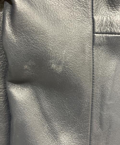 MEN'S BIGI（メンズビギ）MEN'S BIGI (メンズビギ) シープレザーテーラードジャケット ネイビー サイズ:04の古着・服飾アイテム