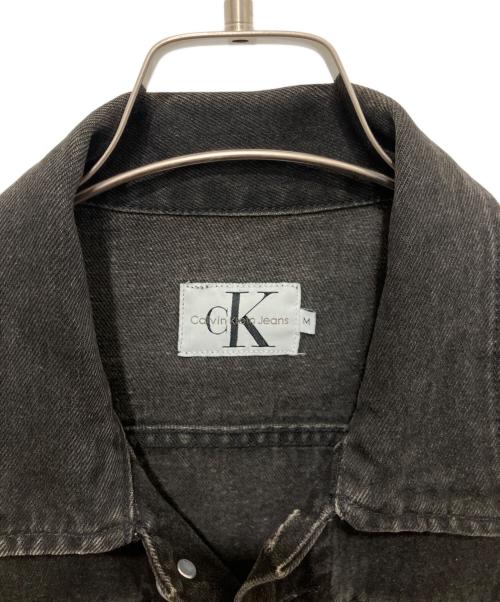 Calvin Klein Jeans（カルバンクラインジーンズ）Calvin Klein Jeans (カルバンクラインジーンズ) デニムジャケット ブラック サイズ:Mの古着・服飾アイテム