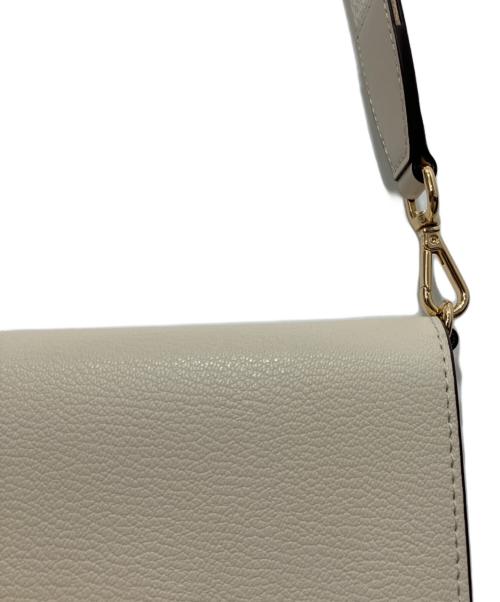 MICHAEL KORS（マイケルコース）MICHAEL KORS (マイケルコース) ジェットセット アイテム ジップアラウンド クロスボディ アイボリー 未使用品の古着・服飾アイテム