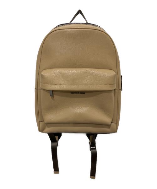 MICHAEL KORS（マイケルコース）MICHAEL KORS (マイケルコース) PACEY ポケット Aライン バックパック ベージュ 未使用品の古着・服飾アイテム