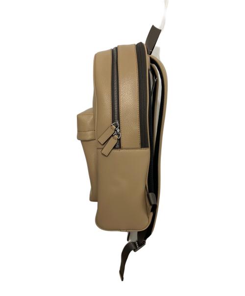 MICHAEL KORS（マイケルコース）MICHAEL KORS (マイケルコース) PACEY ポケット Aライン バックパック ベージュ 未使用品の古着・服飾アイテム