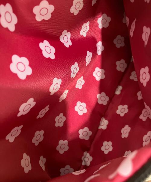 MARY QUANT（マリークヮント）MARY QUANT (マリークヮント) オールブラックシンプルロゴリュックL ブラックの古着・服飾アイテム