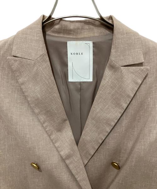 Noble（ノーブル）Noble (ノーブル) 麻ストレッチピークドラペルダブルジャケット ベージュ サイズ:38の古着・服飾アイテム