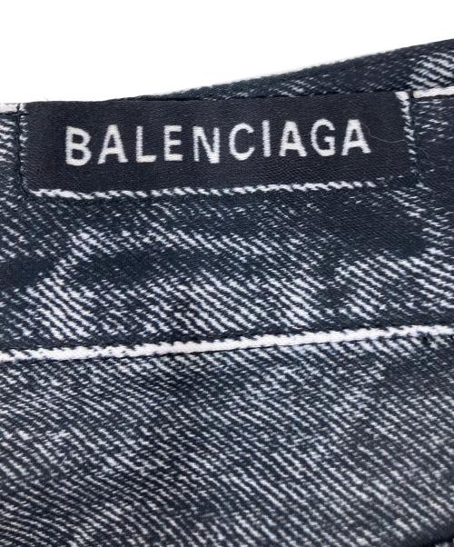 BALENCIAGA（バレンシアガ）BALENCIAGA (バレンシアガ) デニム転写デザインパンツ グレー サイズ:Mの古着・服飾アイテム