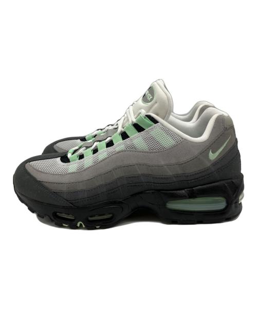 NIKE（ナイキ）NIKE (ナイキ) ローカットスニーカー ホワイト×グリーン サイズ:27.5の古着・服飾アイテム