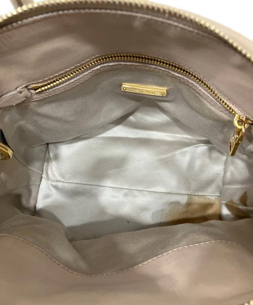 MIU MIU（ミュウミュウ）MIU MIU (ミュウミュウ) MATELASSE ミニショルダーバッグ ベージュの古着・服飾アイテム