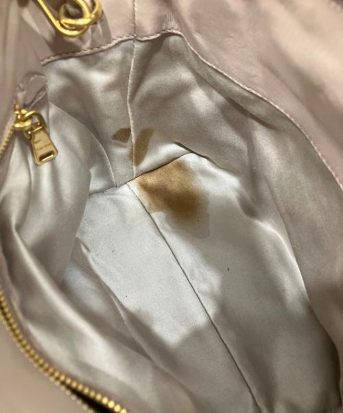 MIU MIU（ミュウミュウ）MIU MIU (ミュウミュウ) MATELASSE ミニショルダーバッグ ベージュの古着・服飾アイテム