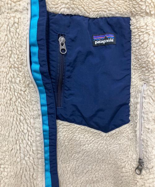 Patagonia（パタゴニア）Patagonia (パタゴニア) CLASSIC RETRO-X JACKET ベージュ×ネイビー サイズ:XSの古着・服飾アイテム