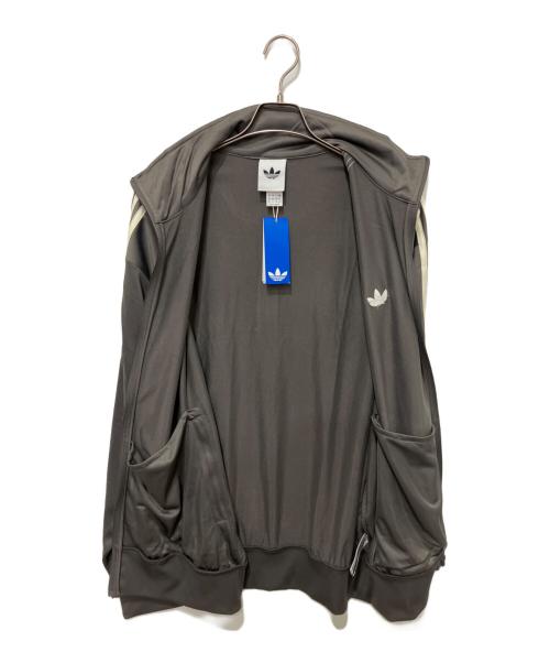 adidas（アディダス）adidas (アディダス) FIRE BIRD TT グレー サイズ:XL 未使用品の古着・服飾アイテム