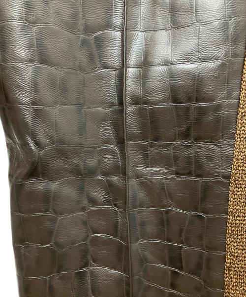 Needles（ニードルズ）Needles (ニードルズ) STUDIOUS (ステュディオス) 別注 TRACK PANT FAUX LTHR ブラウン サイズ:XSの古着・服飾アイテム