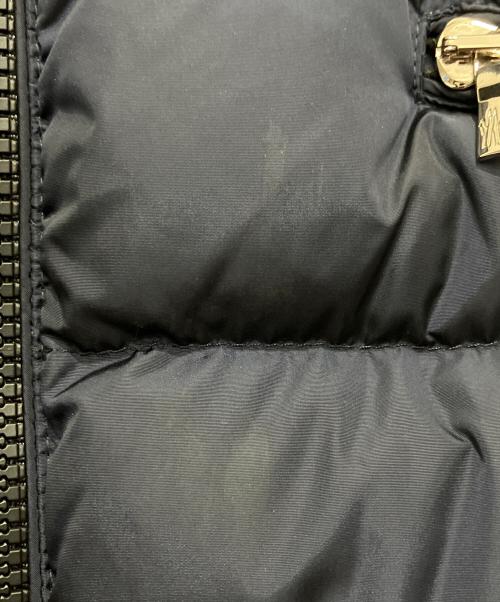 MONCLER（モンクレール）MONCLER (モンクレール) CHARPAL GIUBBOTTO ネイビー サイズ:10の古着・服飾アイテム