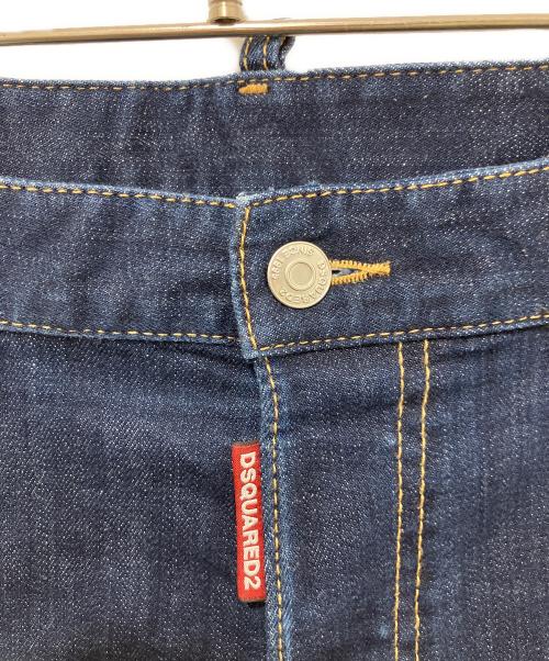 DSQUARED2（ディースクエアード）DSQUARED2 (ディースクエアード) レザーパッチ デニムパンツ インディゴ サイズ:48の古着・服飾アイテム
