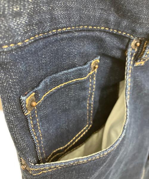 DSQUARED2（ディースクエアード）DSQUARED2 (ディースクエアード) レザーパッチ デニムパンツ インディゴ サイズ:48の古着・服飾アイテム