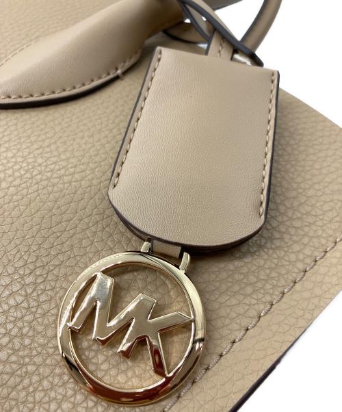 MICHAEL KORS（マイケルコース）MICHAEL KORS (マイケルコース) トートバッグ ベージュ 未使用品の古着・服飾アイテム