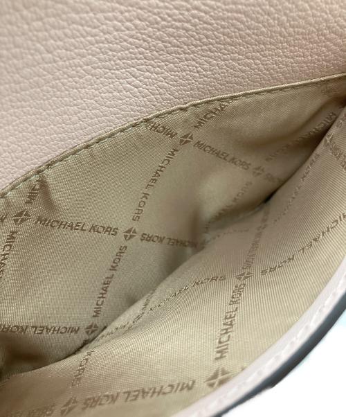 MICHAEL KORS（マイケルコース）MICHAEL KORS (マイケルコース) JET SET TRAVEL ショルダーバッグ ピンク 未使用品の古着・服飾アイテム