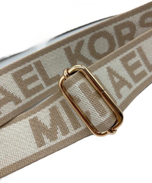 MICHAEL KORS（マイケルコース）MICHAEL KORS (マイケルコース) JET SET ITEM ジップアラウンド ウォレット クロスボディ ホワイトの古着・服飾アイテム