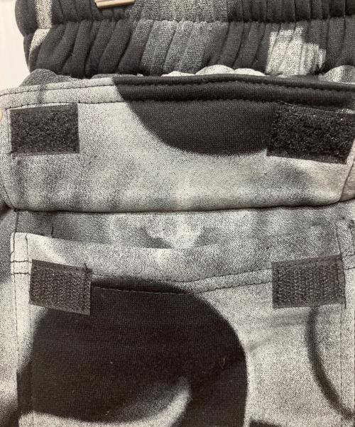 FB COUNTY（エフビーカウンティー）FB COUNTY (エフビーカウンティー) TATTED UP SWEAT PANTS ブラック×グレー サイズ:Sの古着・服飾アイテム