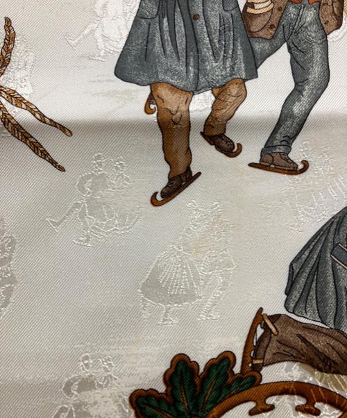 HERMES（エルメス）HERMES (エルメス) Joies d'Hiver 冬の愉しみ シルクスカーフ ブラウンの古着・服飾アイテム