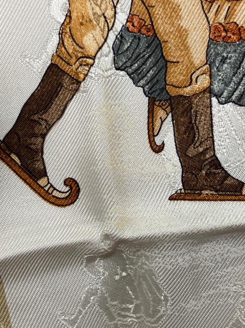 HERMES（エルメス）HERMES (エルメス) Joies d'Hiver 冬の愉しみ シルクスカーフ ブラウンの古着・服飾アイテム