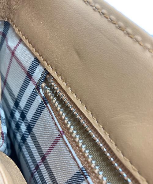BURBERRY（バーバリー）BURBERRY (バーバリー) トートバッグ レッド×ベージュの古着・服飾アイテム