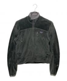 Patagonia（パタゴニア）の古着「レギュレーター R4 Jacket」｜グレー