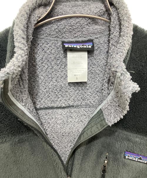 Patagonia（パタゴニア）Patagonia (パタゴニア) レギュレーター R4 Jacket グレー サイズ:Sの古着・服飾アイテム