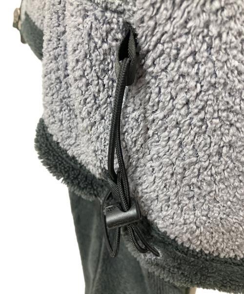 Patagonia（パタゴニア）Patagonia (パタゴニア) レギュレーター R4 Jacket グレー サイズ:Sの古着・服飾アイテム