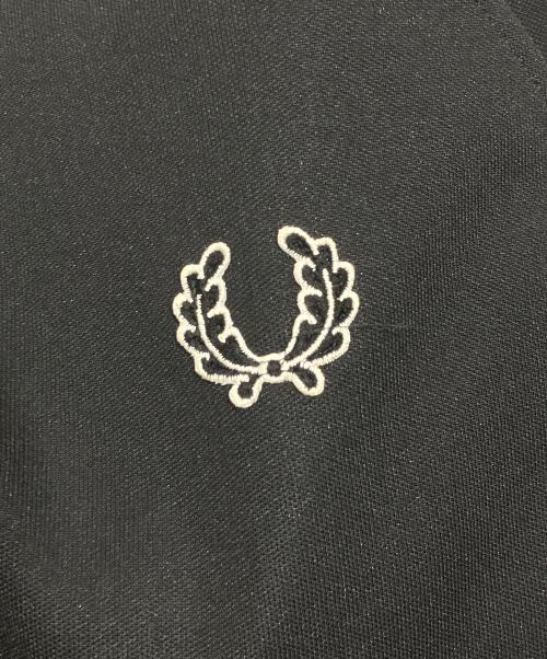 FRED PERRY（フレッドペリー）FRED PERRY (フレッドペリー) トラックジャケット ブラック サイズ:Mの古着・服飾アイテム