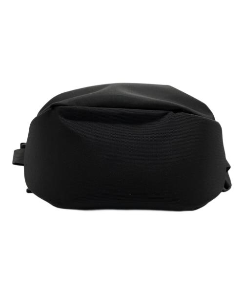 ARC'TERYX（アークテリクス）ARC'TERYX (アークテリクス) ARRO 8 SHOULDER BAG ブラックの古着・服飾アイテム