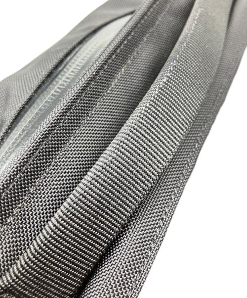 ARC'TERYX（アークテリクス）ARC'TERYX (アークテリクス) ARRO 8 SHOULDER BAG ブラックの古着・服飾アイテム