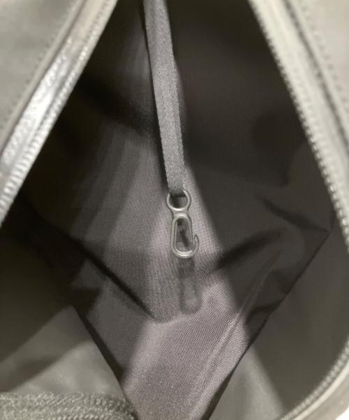 ARC'TERYX（アークテリクス）ARC'TERYX (アークテリクス) ARRO 16 BACKPACK ブラック×パープルの古着・服飾アイテム