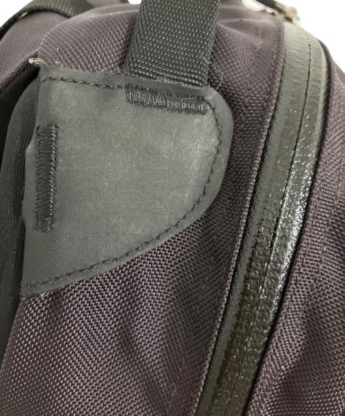 ARC'TERYX（アークテリクス）ARC'TERYX (アークテリクス) ARRO 16 BACKPACK ブラック×パープルの古着・服飾アイテム