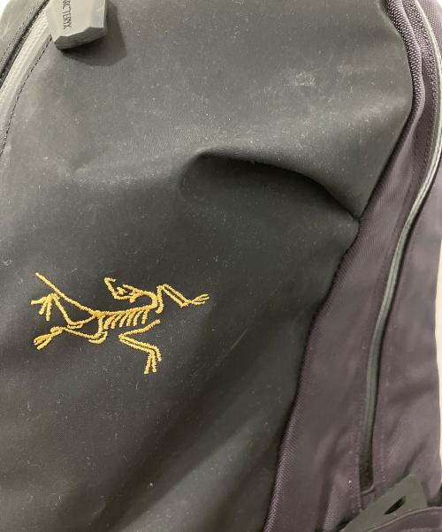 ARC'TERYX（アークテリクス）ARC'TERYX (アークテリクス) ARRO 16 BACKPACK ブラック×パープルの古着・服飾アイテム