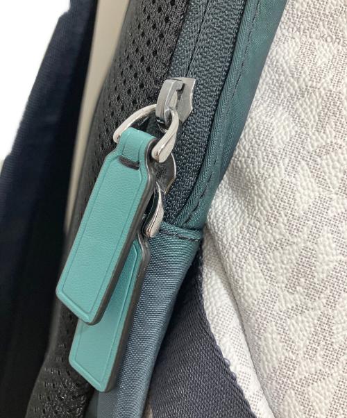 MICHAEL KORS（マイケルコース）MICHAEL KORS (マイケルコース) リュック カーキ×ホワイトの古着・服飾アイテム