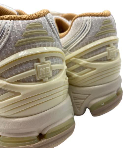 NEW BALANCE（ニューバランス）NEW BALANCE (ニューバランス) ローカットスニーカー アイボリー サイズ:27 未使用品の古着・服飾アイテム