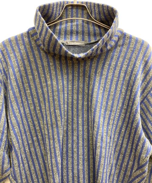 ISSEY MIYAKE MEN（イッセイミヤケメン）ISSEY MIYAKE MEN (イッセイミヤケメン) ハイネックストライプニット ブルー サイズ:Freeの古着・服飾アイテム