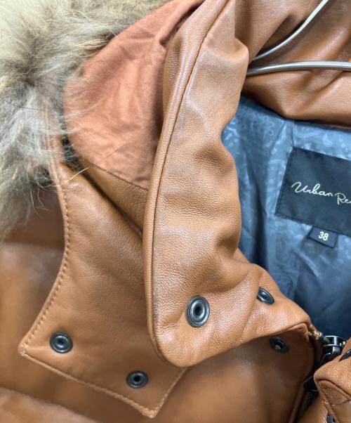 URBAN RESEARCH（アーバンリサーチ）URBAN RESEARCH (アーバンリサーチ) フーデットレザーダウンジャケット ブラウン サイズ:38の古着・服飾アイテム