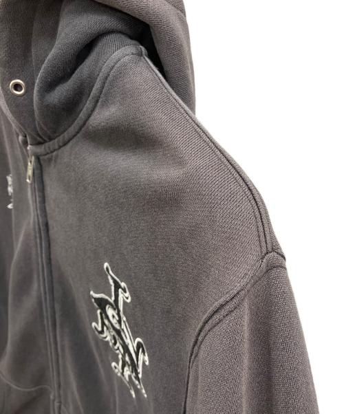 stussy（ステューシー）stussy (ステューシー) ストリート刺繍ロゴジップパーカー グレー サイズ:Mの古着・服飾アイテム